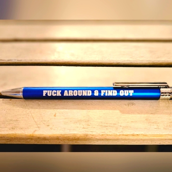 Accessories - F.A.A.F.0 SASSY REFILLABLE METAL PENS WITH STYLUS NWT